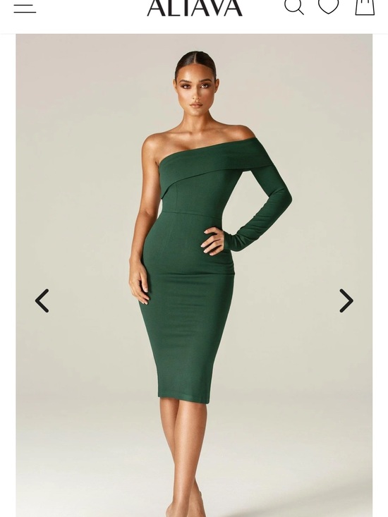 Aliava Dresses & Skirts - NWT Aliava Rita Women’s One-Shoulder Long Sleeve Emerald Green Dress